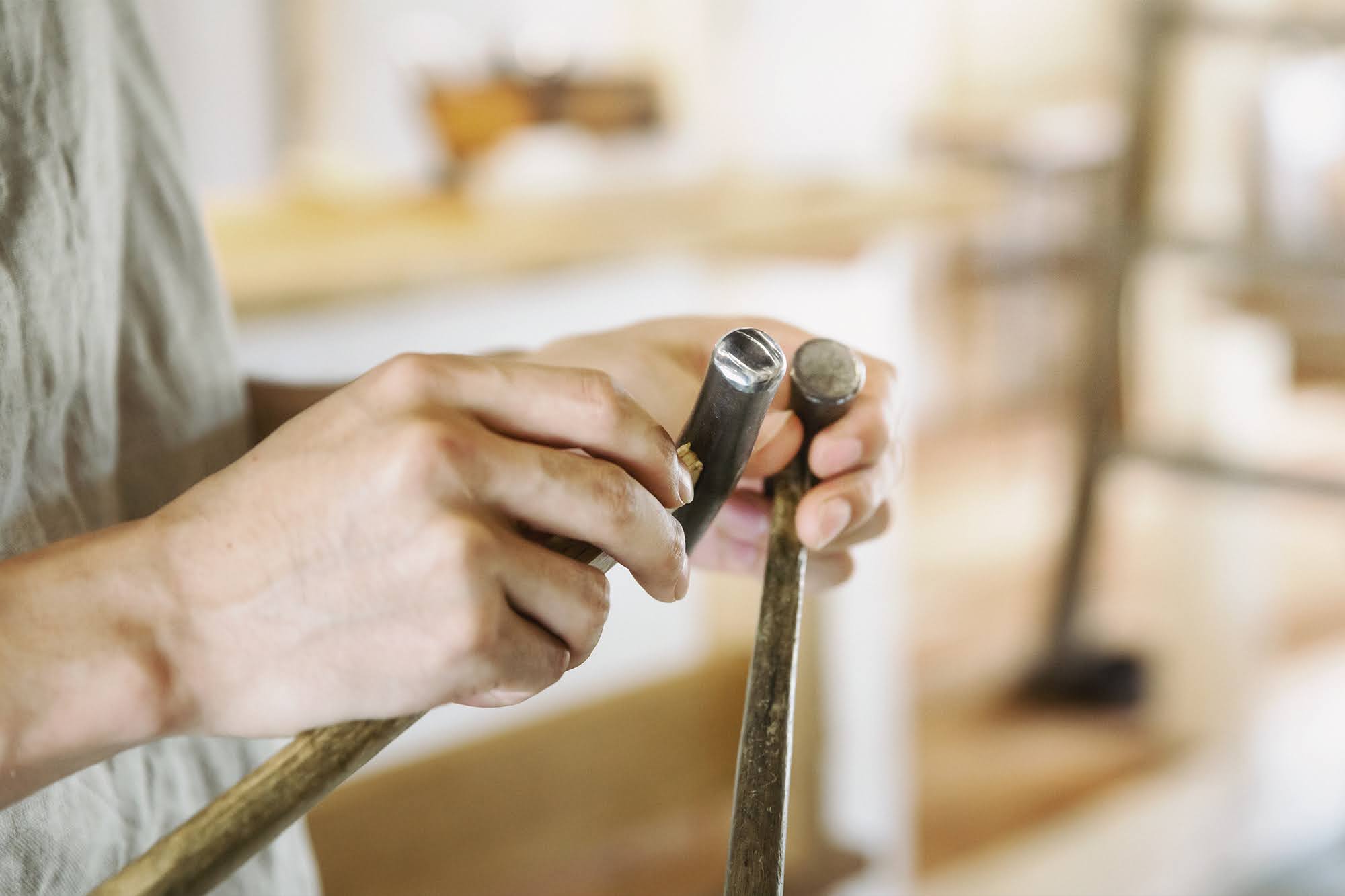 制作に使用する金槌