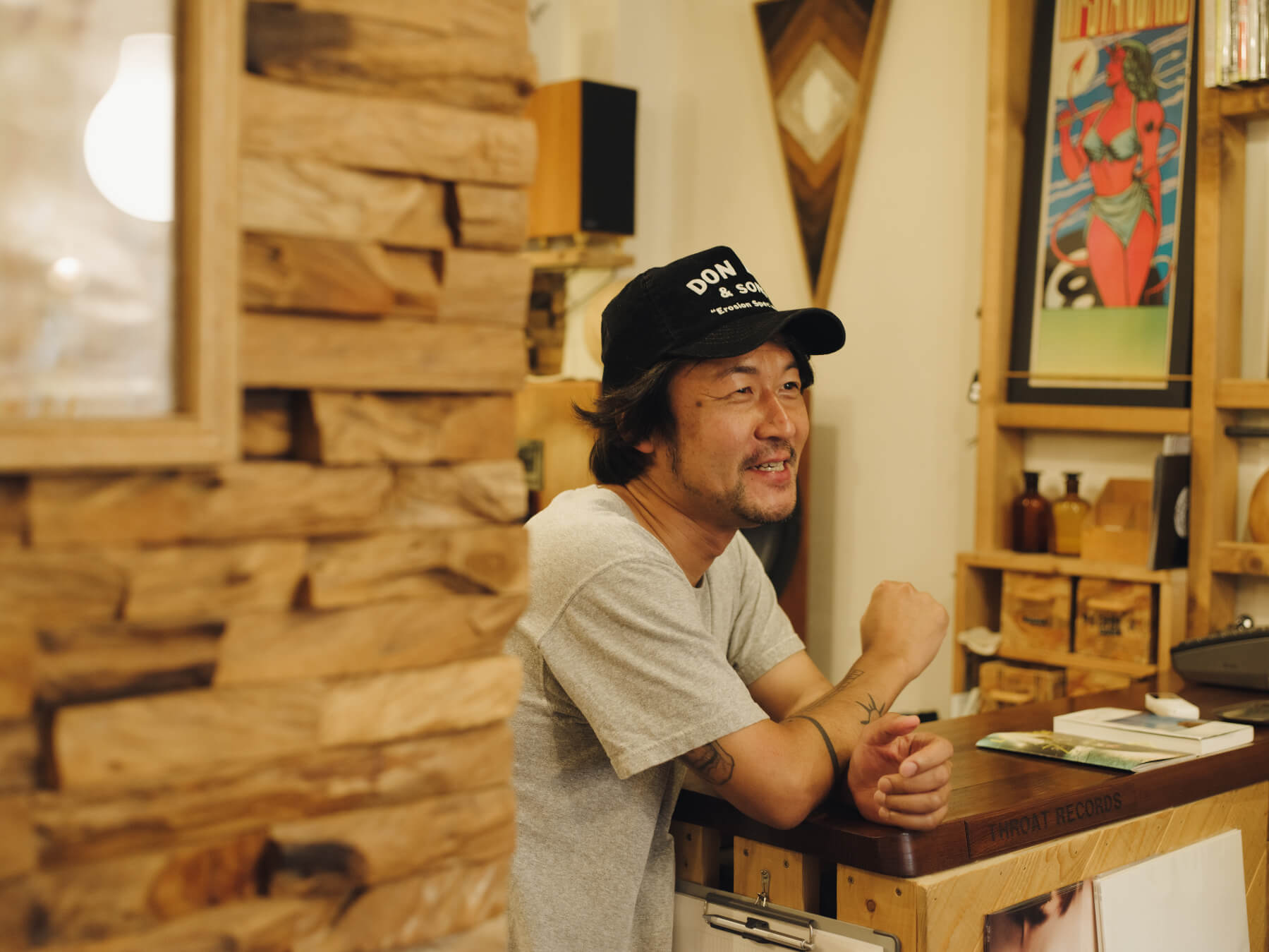 愚直さと惑いを重ね続けた25年 – LOSTAGE・五味岳久が語る自分に